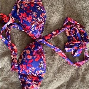 H&M Bathin’ Suit TOP 👙. 💖💙💜